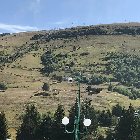 La Corneille Blanche, With Free Parking And Terrace * Ле дез Альп